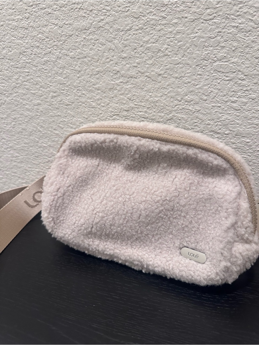 Lole Sherpa Fleece Belt Bag Cream White Fleece Waist Pack Crossbody Bag
